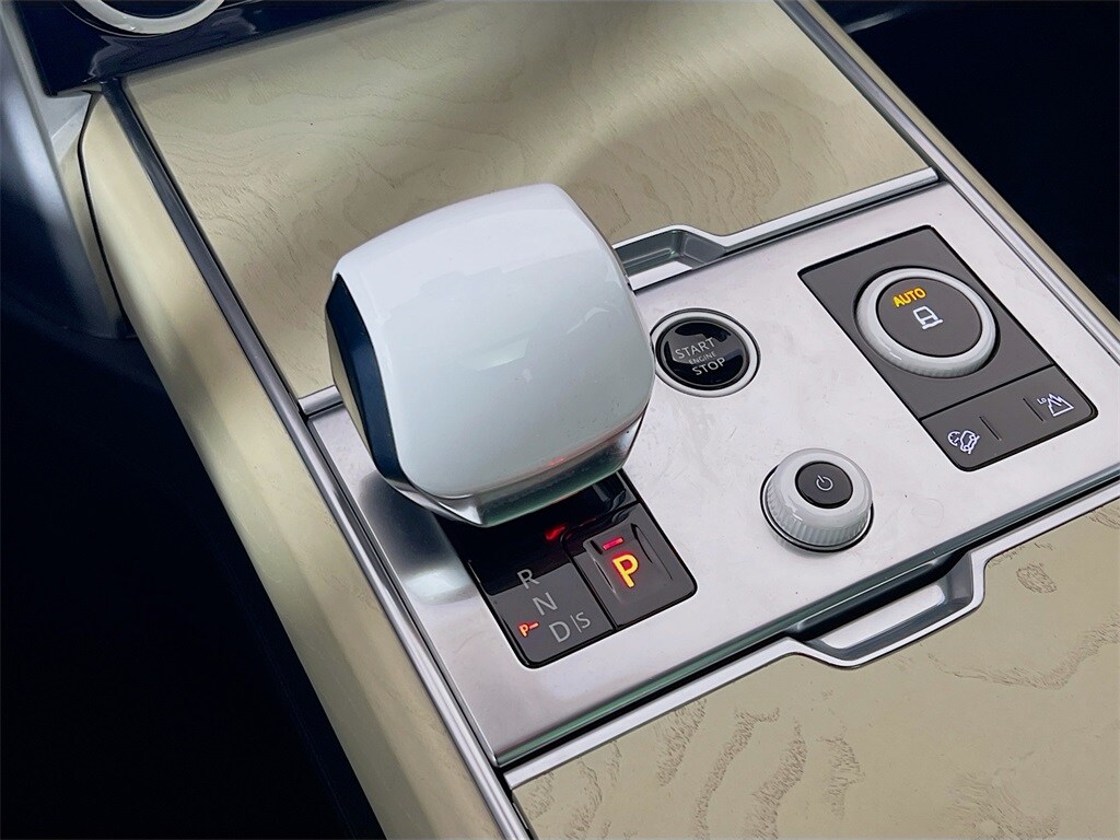 2023 LAND ROVER RANGE ROVER - Image 17