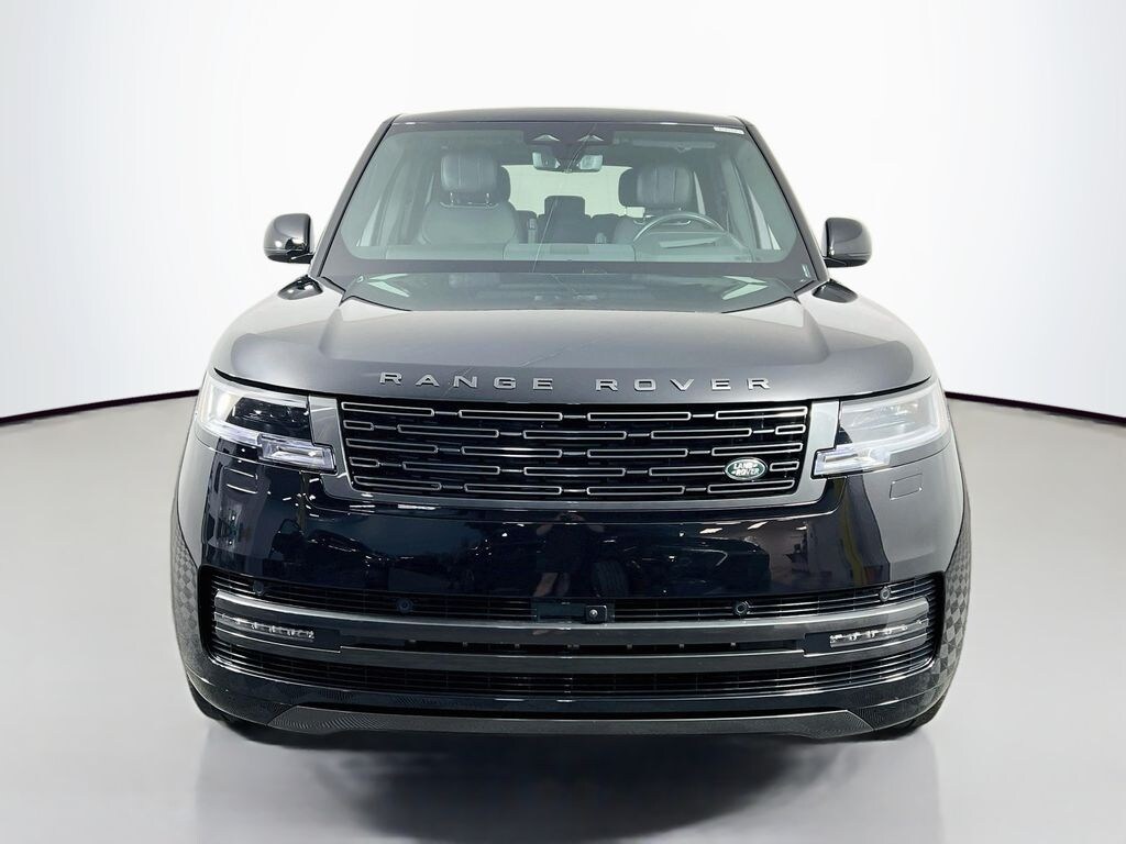 Certified 2025 Land Rover Range Rover P530 SE SUV