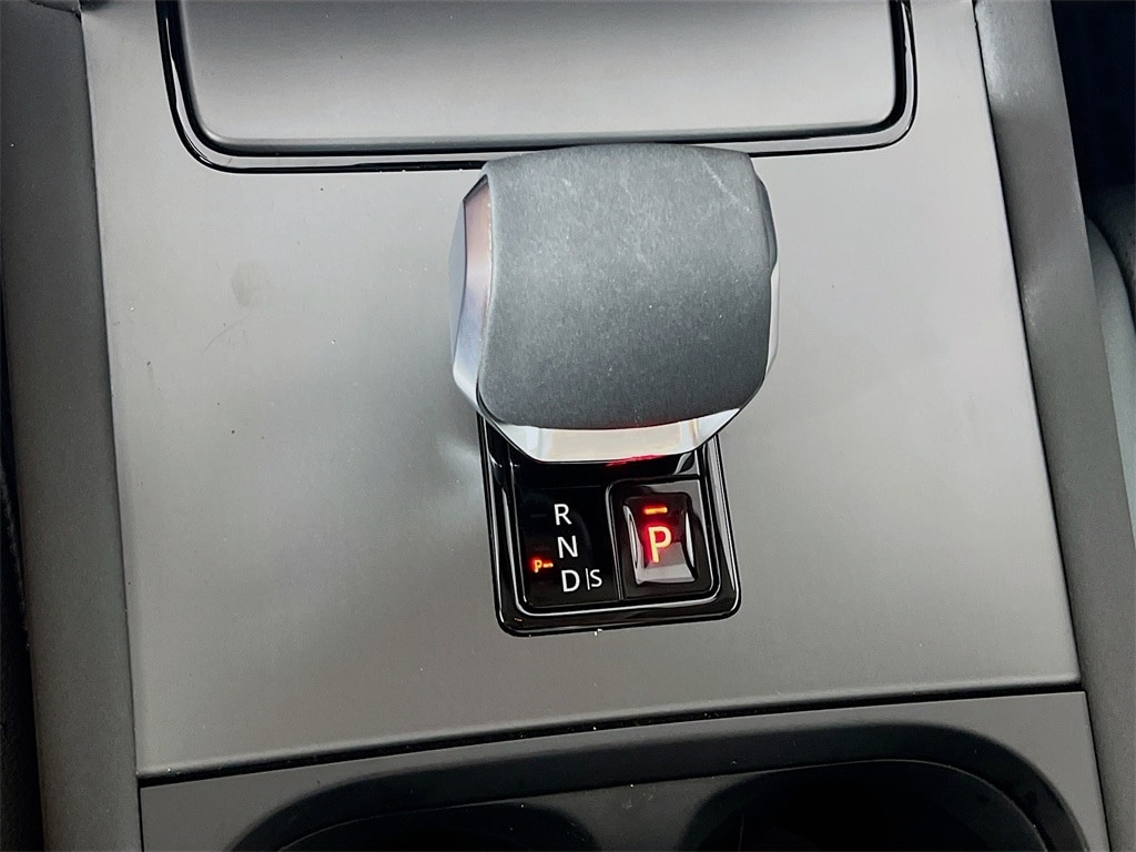 2024 LAND ROVER DISCOVERY SPORT - Image 17