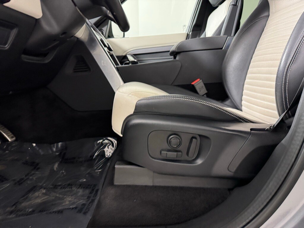 2021 LAND ROVER DISCOVERY - Image 19