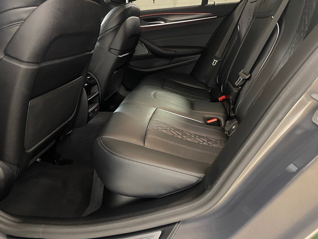 2023 BMW M550I - Image 26