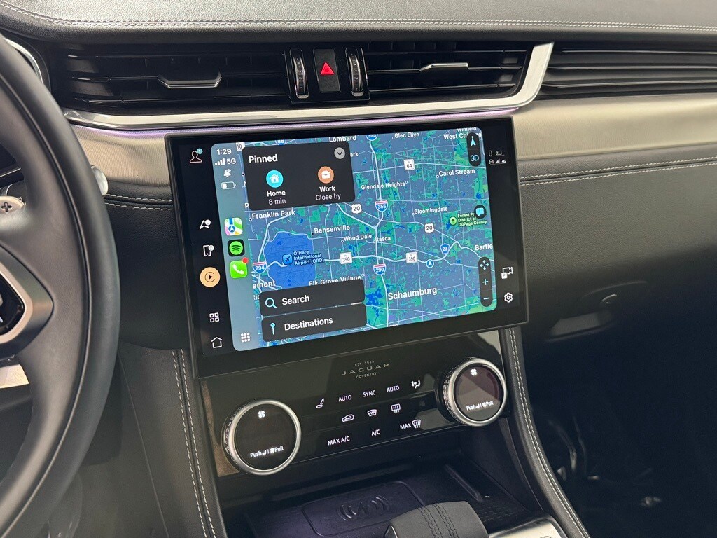 2025 JAGUAR F-PACE - Image 24