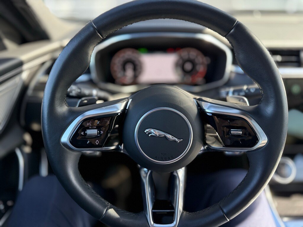 2024 JAGUAR XF - Image 19