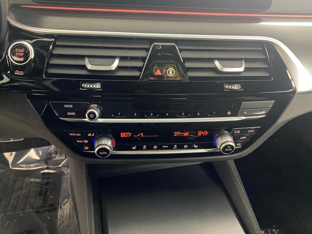 2023 BMW M550I - Image 24