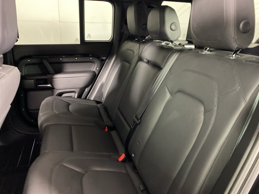 2023 LAND ROVER DEFENDER - Image 30