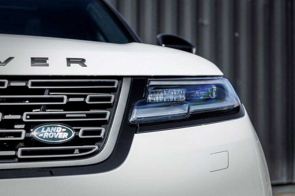 2026 LAND ROVER RANGE ROVER VELAR - Image 6