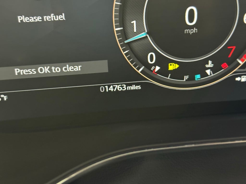 2026 JAGUAR F-PACE - Image 16