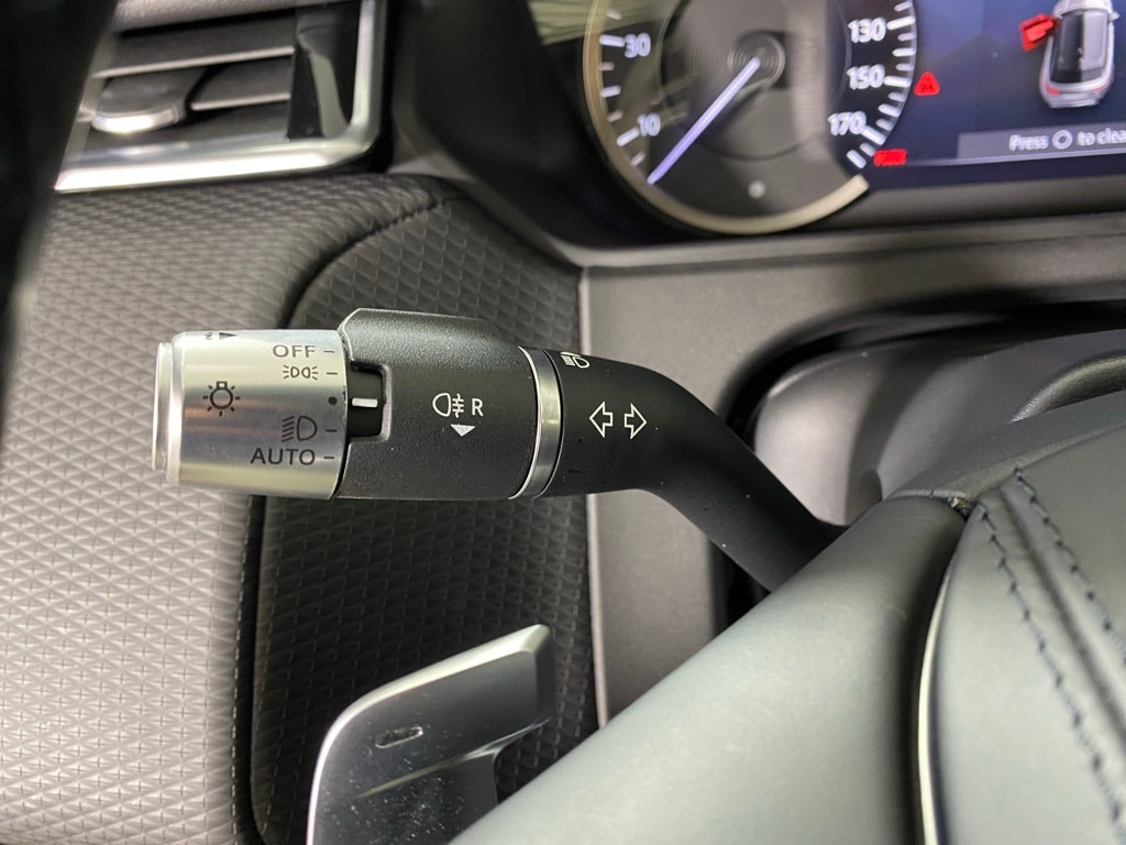 2022 LAND ROVER RANGE ROVER VELAR - Image 20