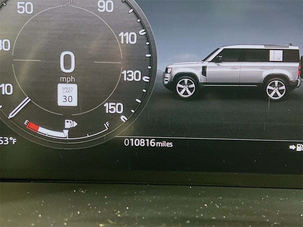 2024 LAND ROVER DEFENDER - Image 12