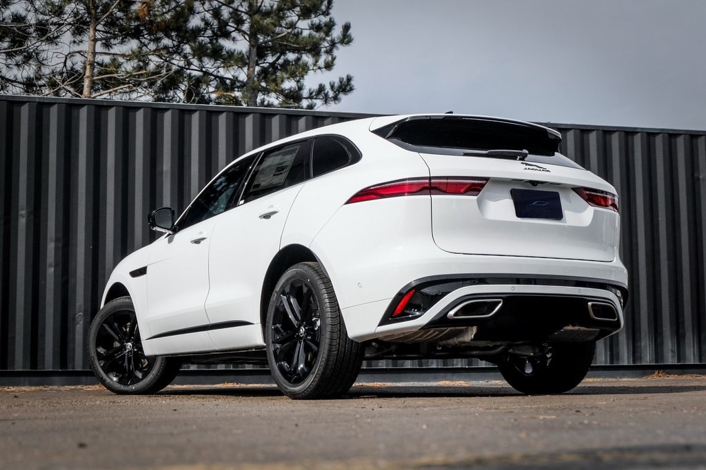 2025 JAGUAR F-PACE - Image 2