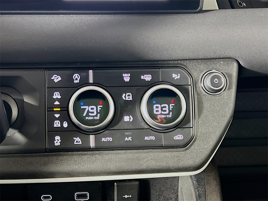 2023 LAND ROVER DEFENDER - Image 16