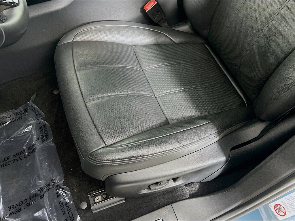 2025 LAND ROVER RANGE ROVER EVOQUE - Image 20