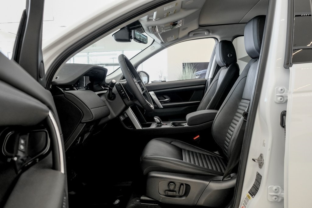 2025 LAND ROVER DISCOVERY SPORT - Image 10