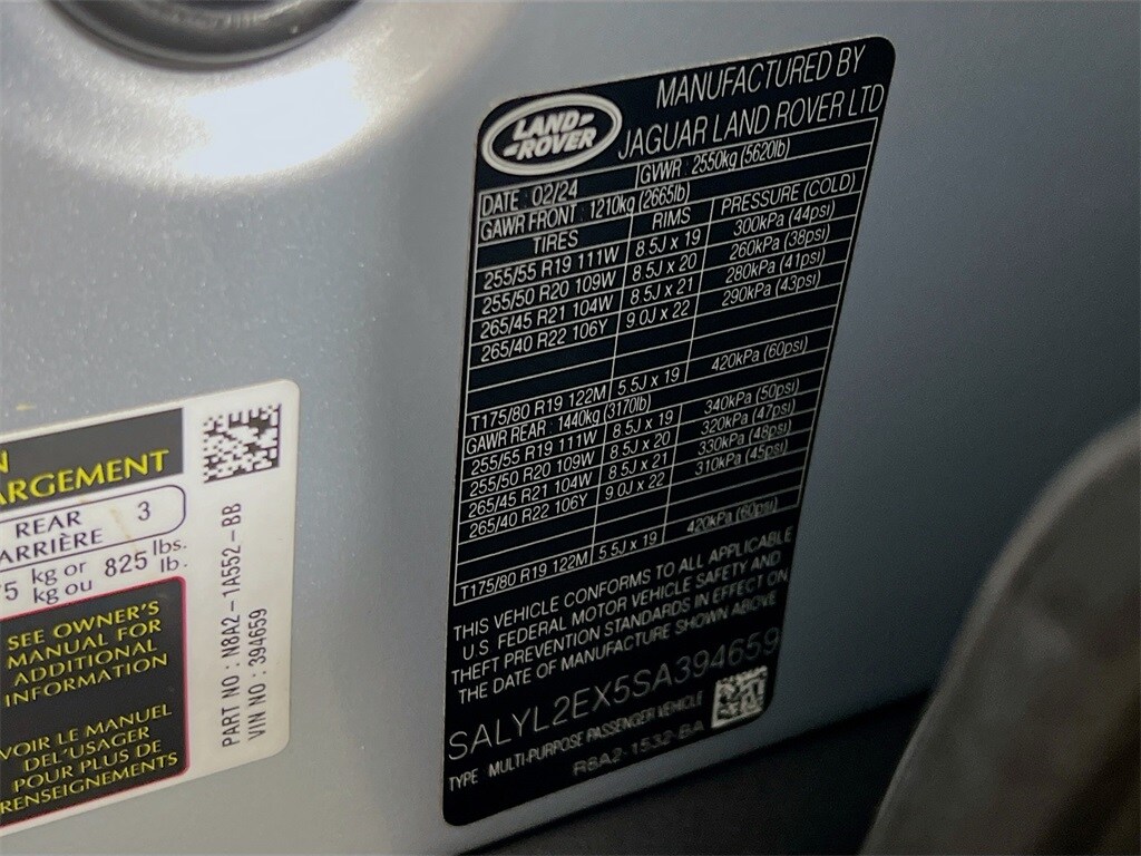 2025 LAND ROVER RANGE ROVER VELAR - Image 33