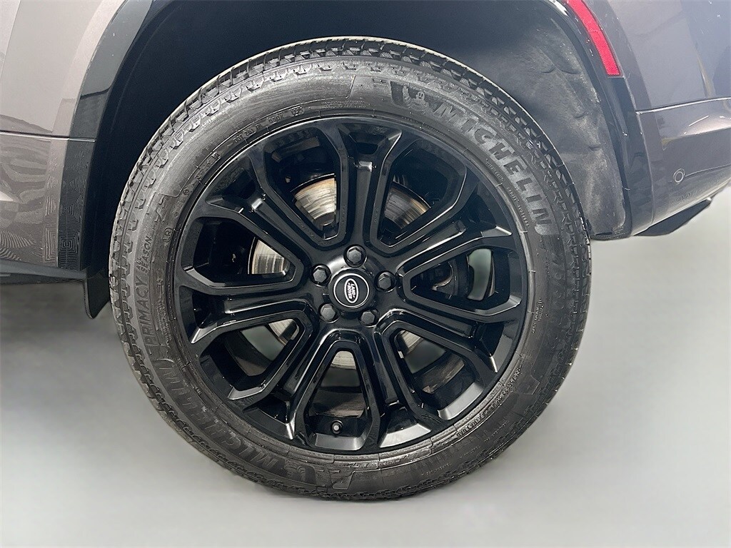 2025 LAND ROVER DEFENDER - Image 33