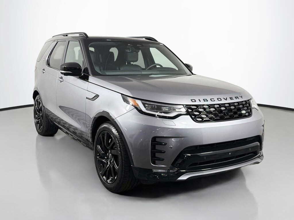 Used 2025 Land Rover Discovery P300 Dynamic SE SUV