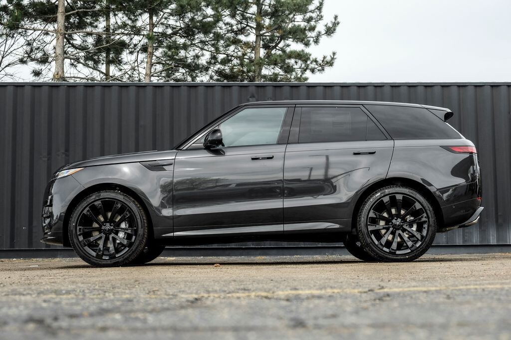 New 2026 Land Rover Range Rover Sport P400 Dynamic SE SUV