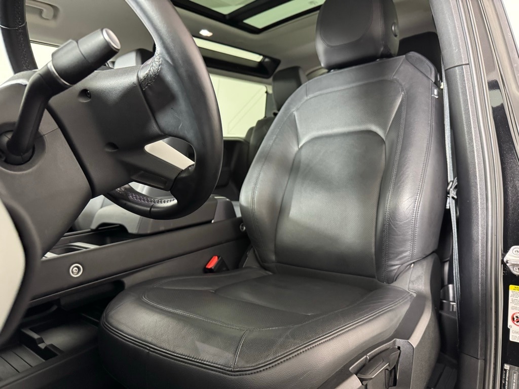 2024 LAND ROVER DEFENDER - Image 13