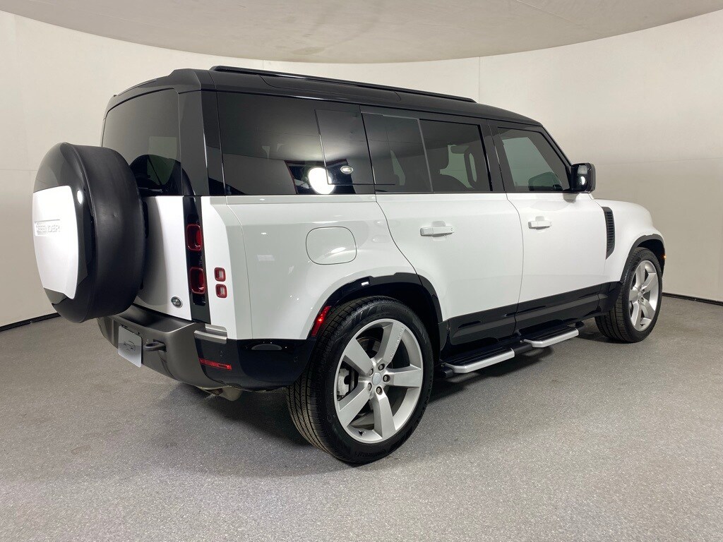 2023 LAND ROVER DEFENDER - Image 5
