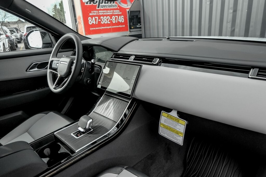 2026 LAND ROVER RANGE ROVER VELAR - Image 22