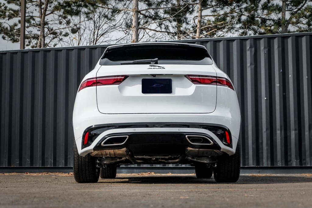 2025 JAGUAR F-PACE - Image 7