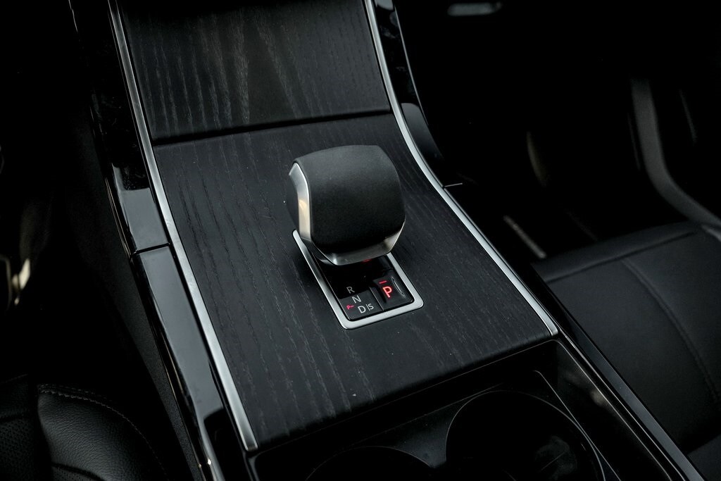 2026 LAND ROVER RANGE ROVER VELAR - Image 15