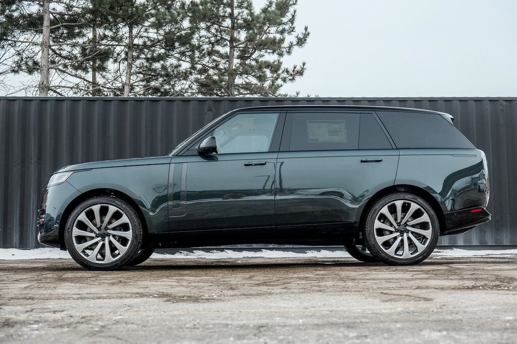 New 2026 Land Rover Range Rover P400 SE 7 Seat SUV