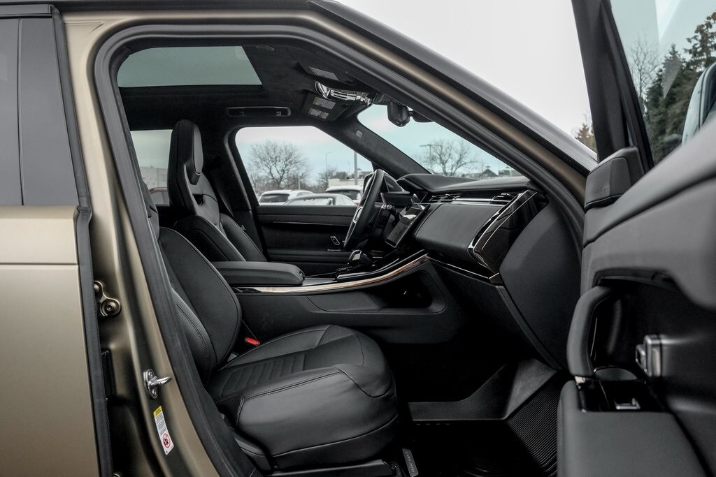 2024 LAND ROVER RANGE ROVER SPORT - Image 24