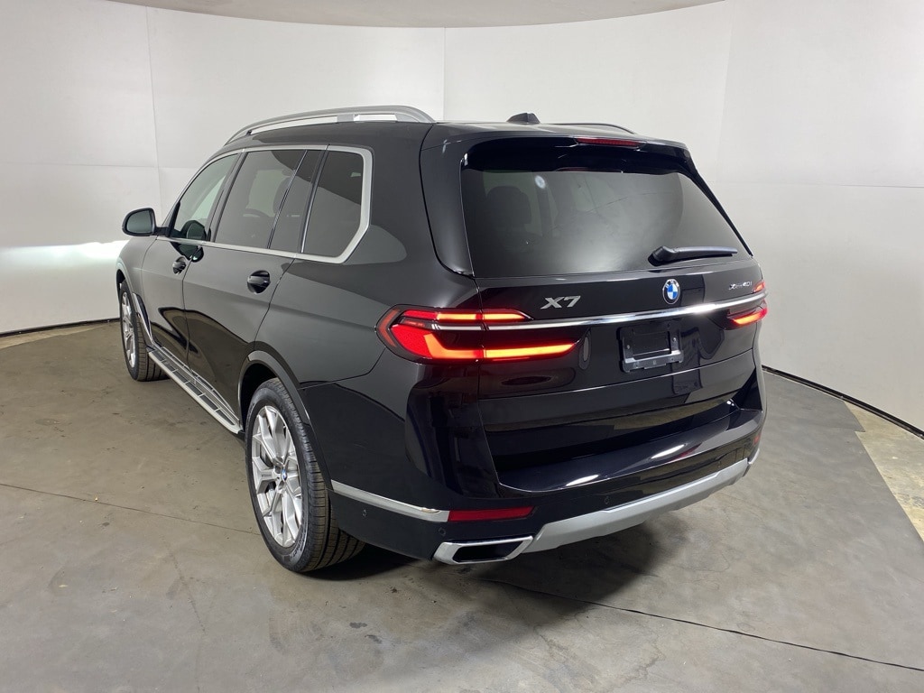 2023 BMW X7 - Image 7
