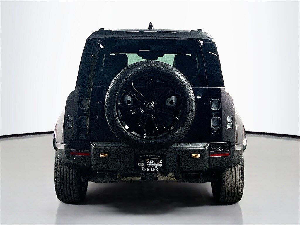 2025 LAND ROVER DEFENDER - Image 6
