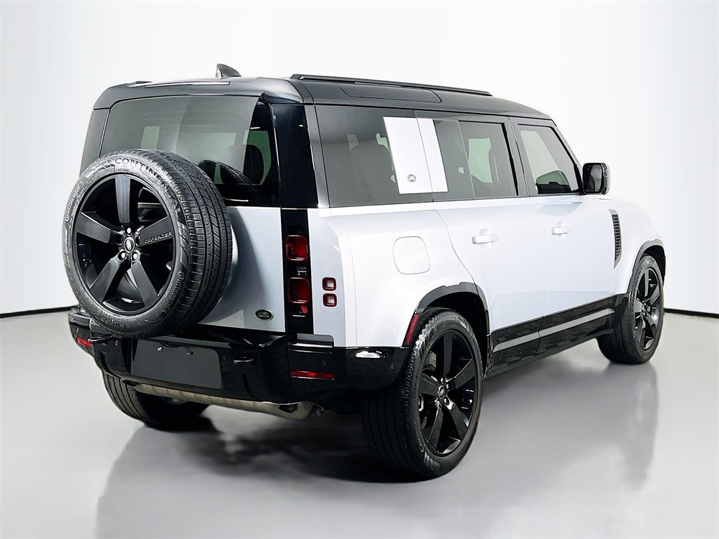 2023 LAND ROVER DEFENDER - Image 5