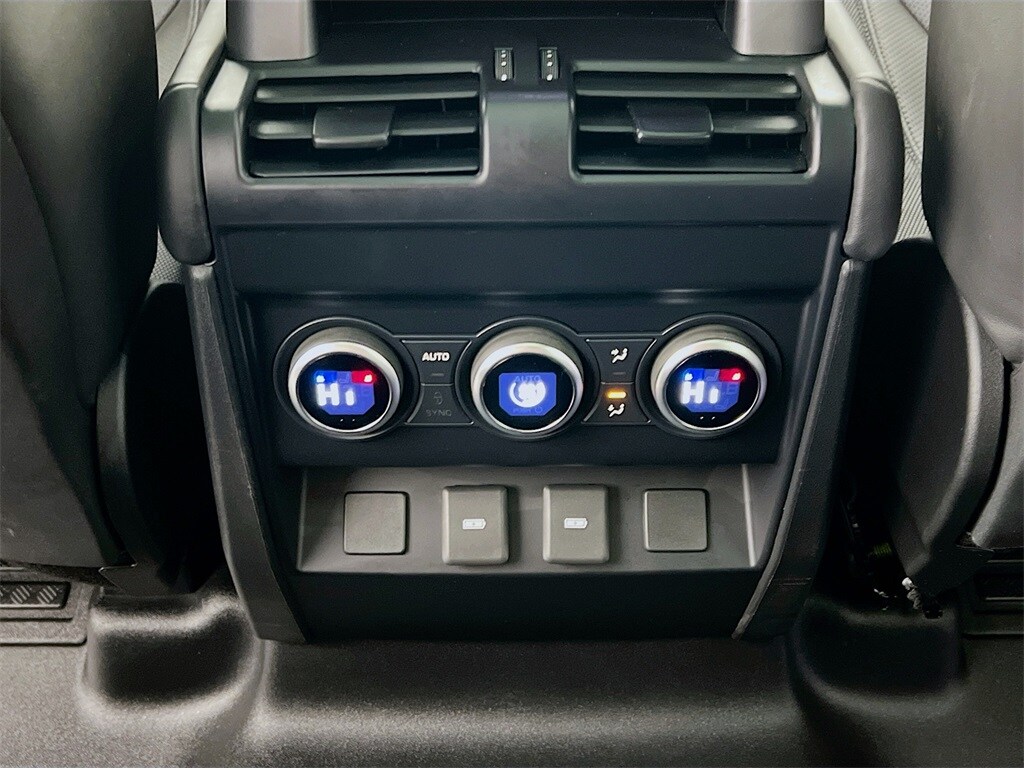 2023 LAND ROVER DEFENDER - Image 27