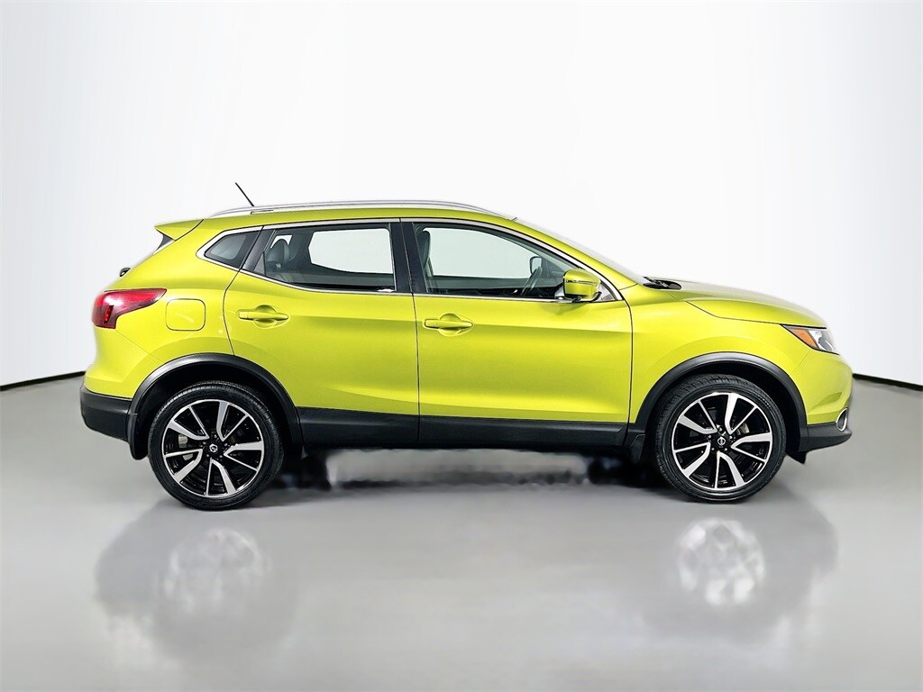 2017 NISSAN ROGUE SPORT - Image 4