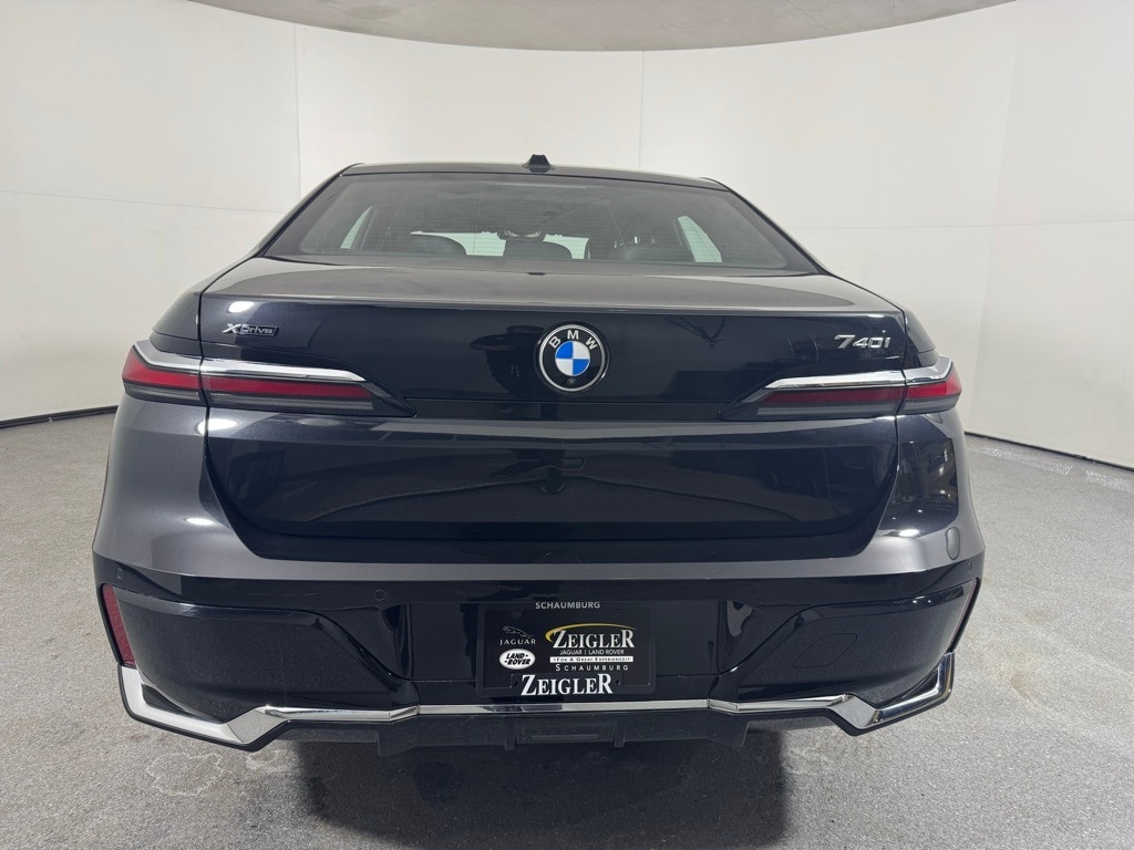 2025 BMW 740I - Image 7
