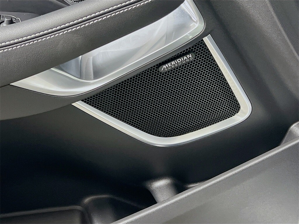 2024 JAGUAR E-PACE - Image 19