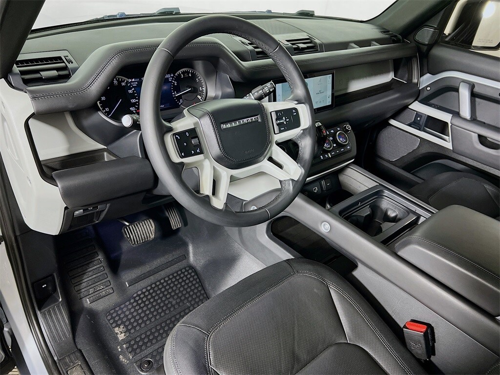 2023 LAND ROVER DEFENDER - Image 9