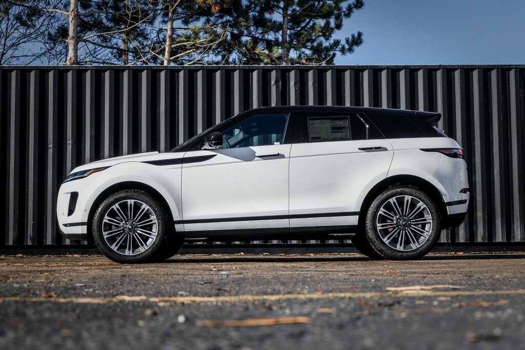 2024 Land Rover Range Rover Evoque S photo 3