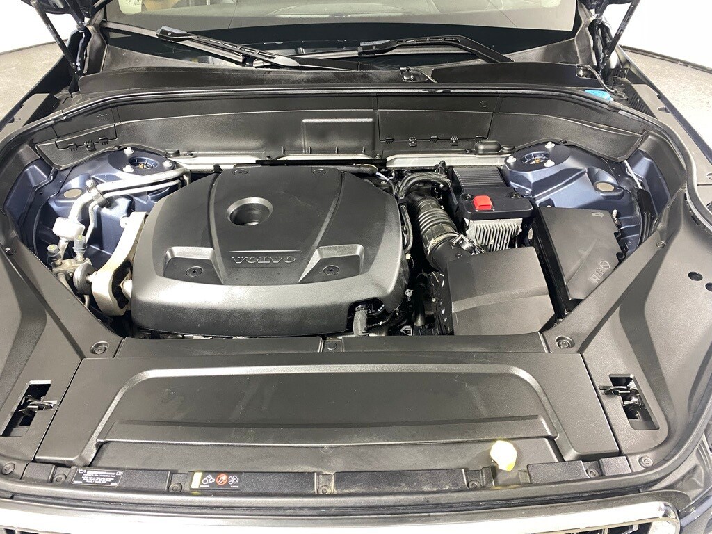 2022 VOLVO XC90 - Image 12