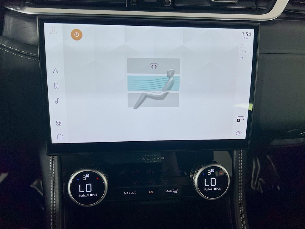 2025 JAGUAR F-PACE - Image 16