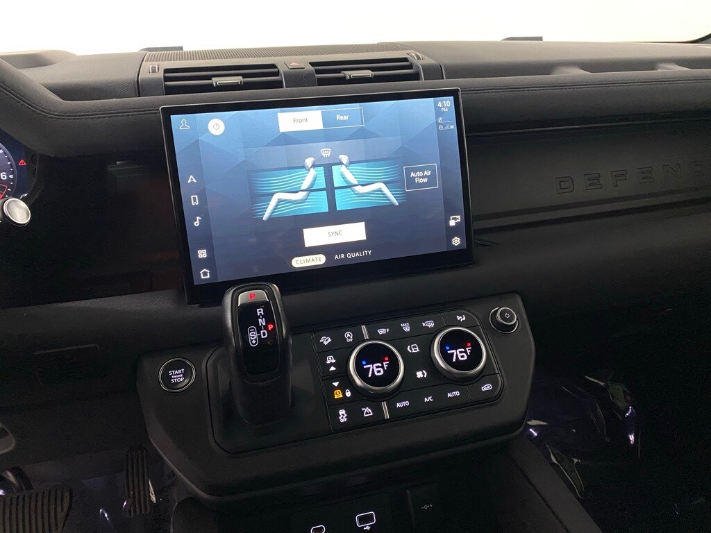 2023 LAND ROVER DEFENDER - Image 19