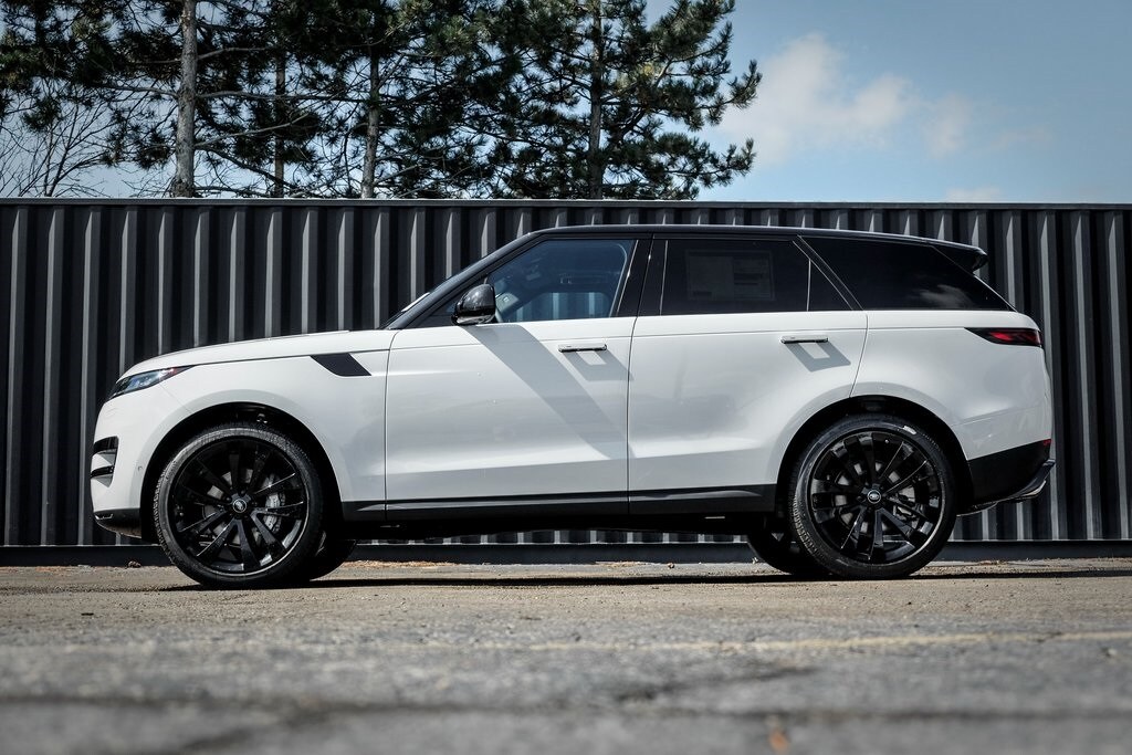 New 2025 Land Rover Range Rover Sport P360 SE SUV