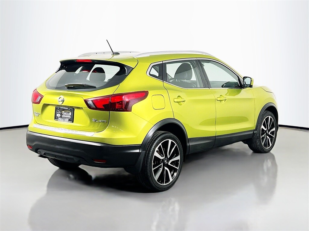 2017 NISSAN ROGUE SPORT - Image 5