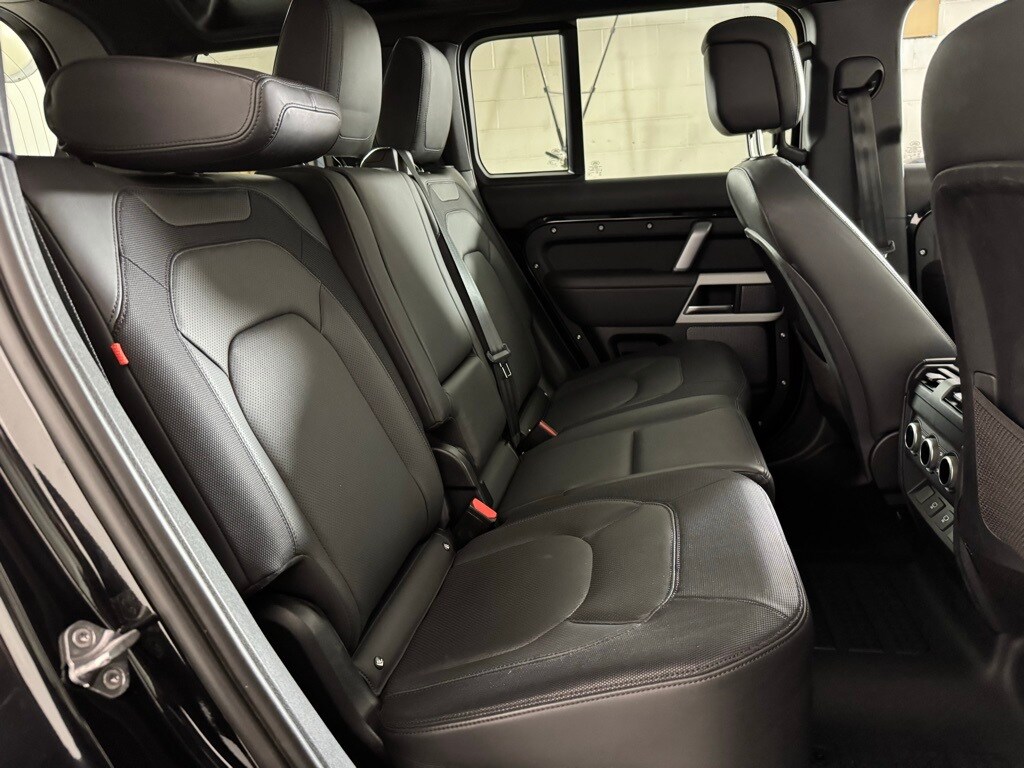 2023 LAND ROVER DEFENDER - Image 26