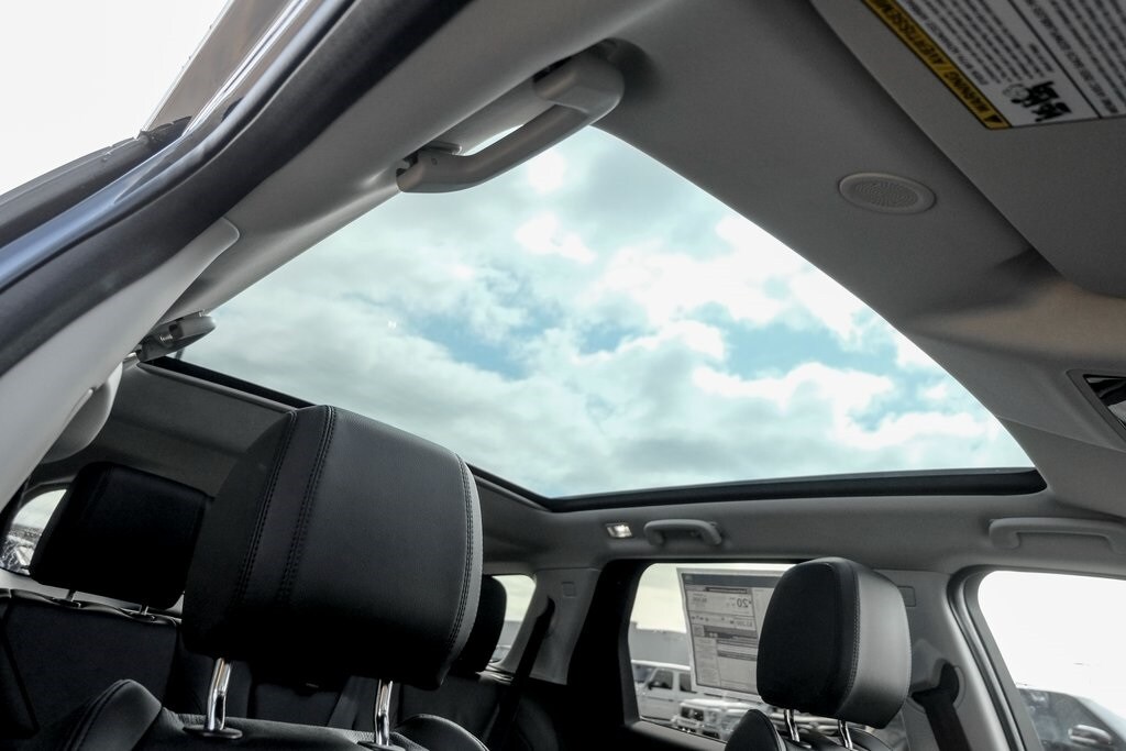 2025 LAND ROVER DISCOVERY SPORT - Image 23