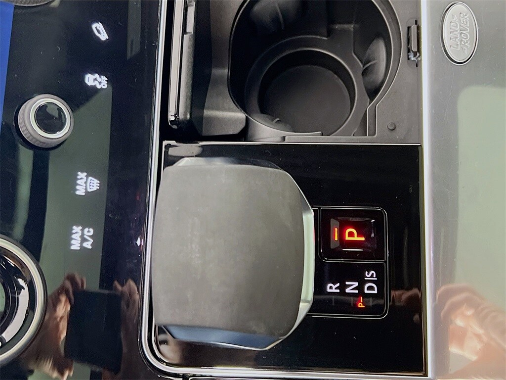 2023 LAND ROVER RANGE ROVER VELAR - Image 16