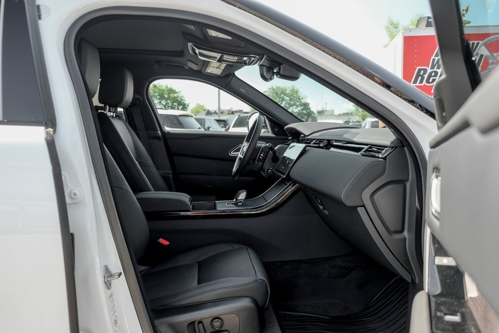 2026 LAND ROVER RANGE ROVER VELAR - Image 21