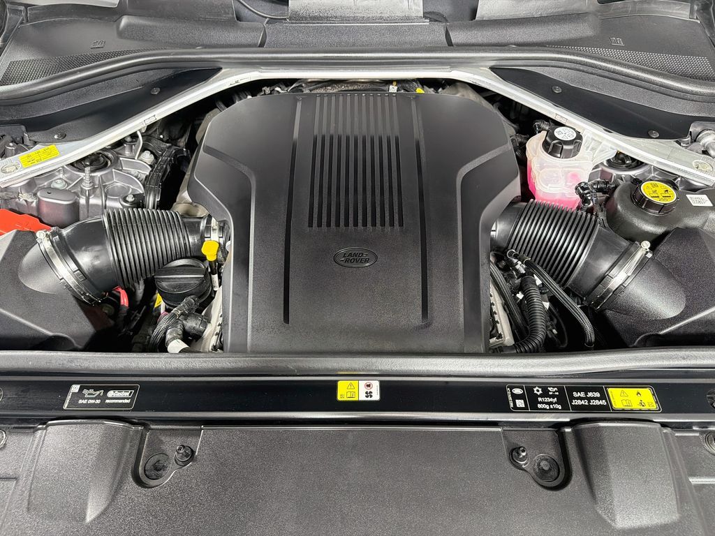 2024 Land Rover Range Rover SE - Photo 32