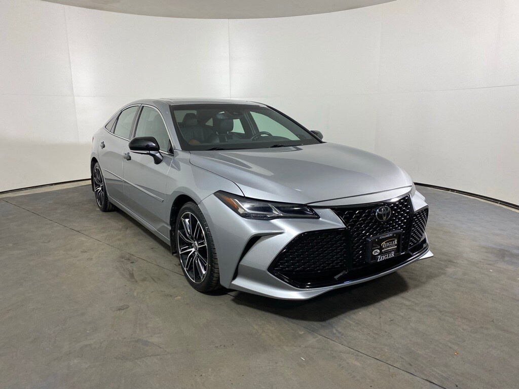 2022 TOYOTA AVALON - Image 3