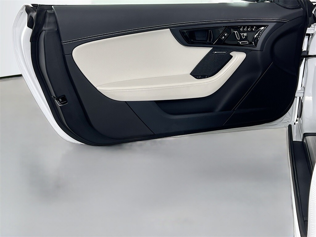 2024 JAGUAR F-TYPE - Image 18