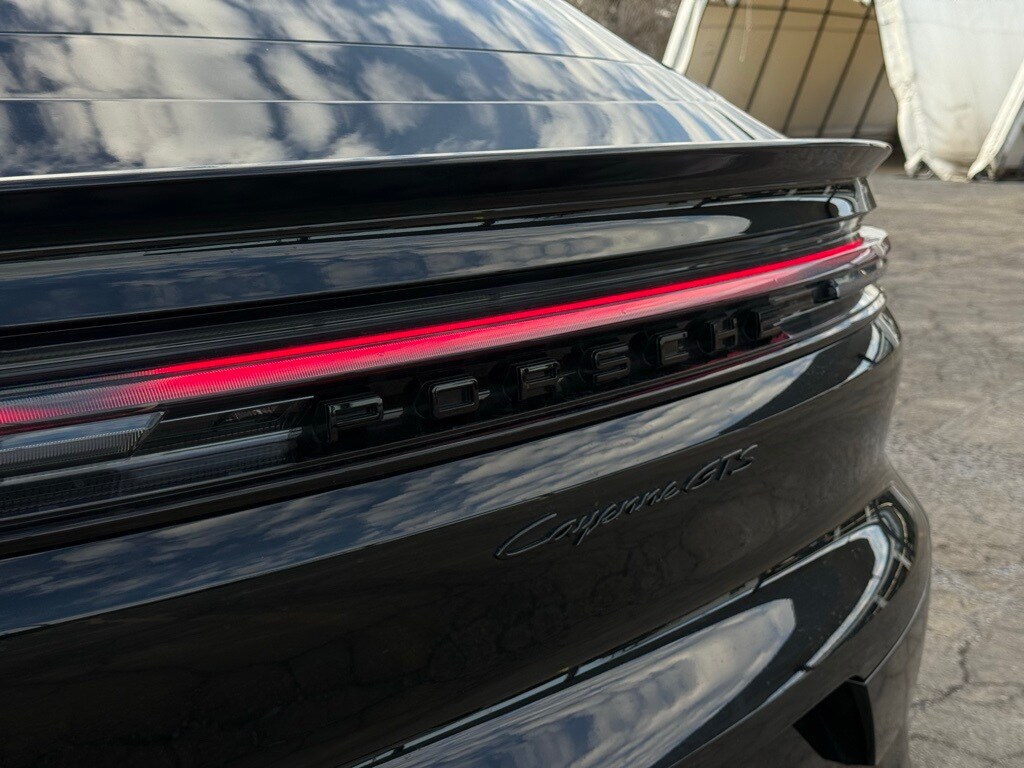 2025 PORSCHE CAYENNE - Image 10